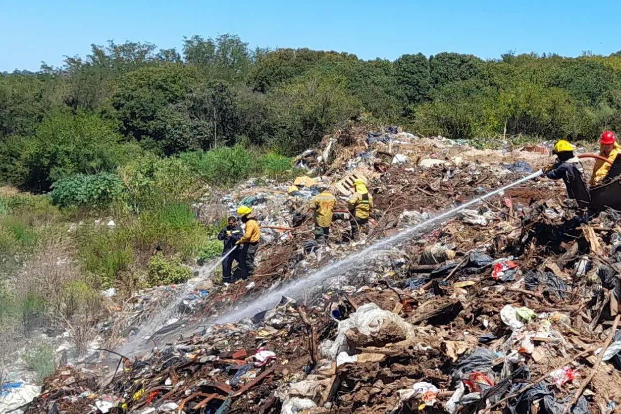 Reinicio De Las Llamas Y Otras Cinco Horas De Trabajo Para Extinguir Un