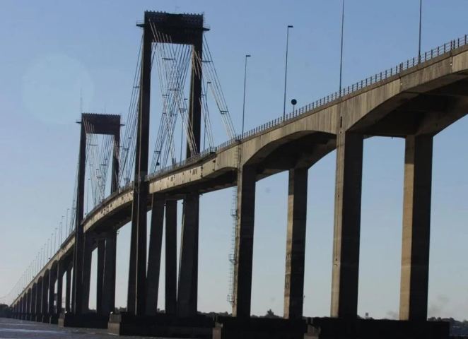 El puente Belgrano, entre Corrientes y Chaco.