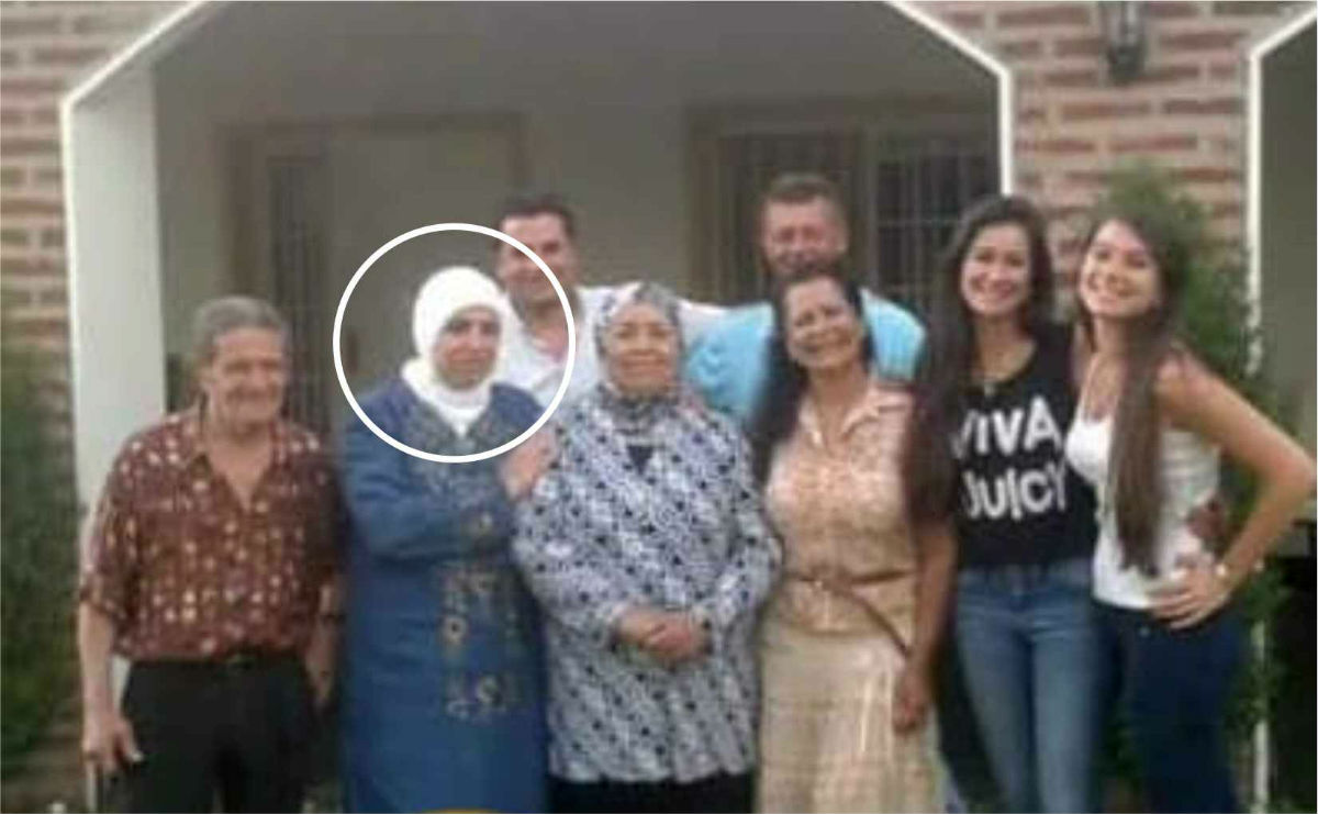 Una de las fotos que se viralizó en las redes y muestra a Yamilia con familiares en Concordia.