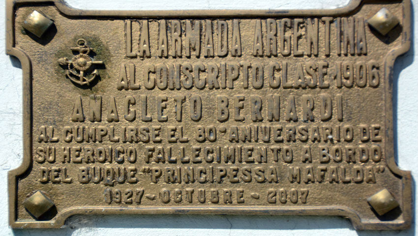 Placa conmemorativa al Conscripto entrerriano