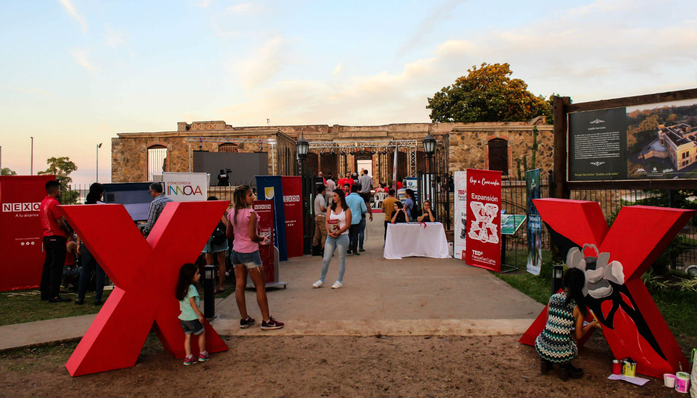 El castillo se vistió de fiesta para el TEDx Parque San Carlos.