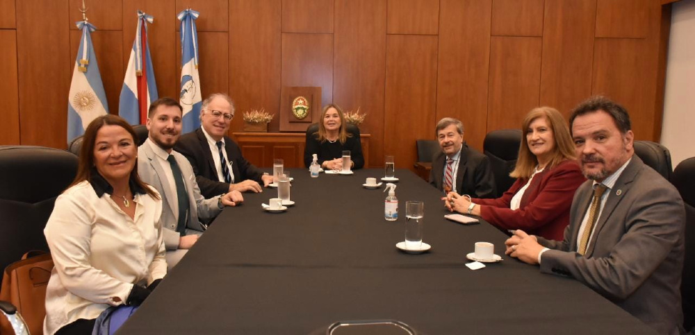 Dorfman y Furst con la presidente del STJ y la ministra de Gobierno y Justicia de Entre Ríos.