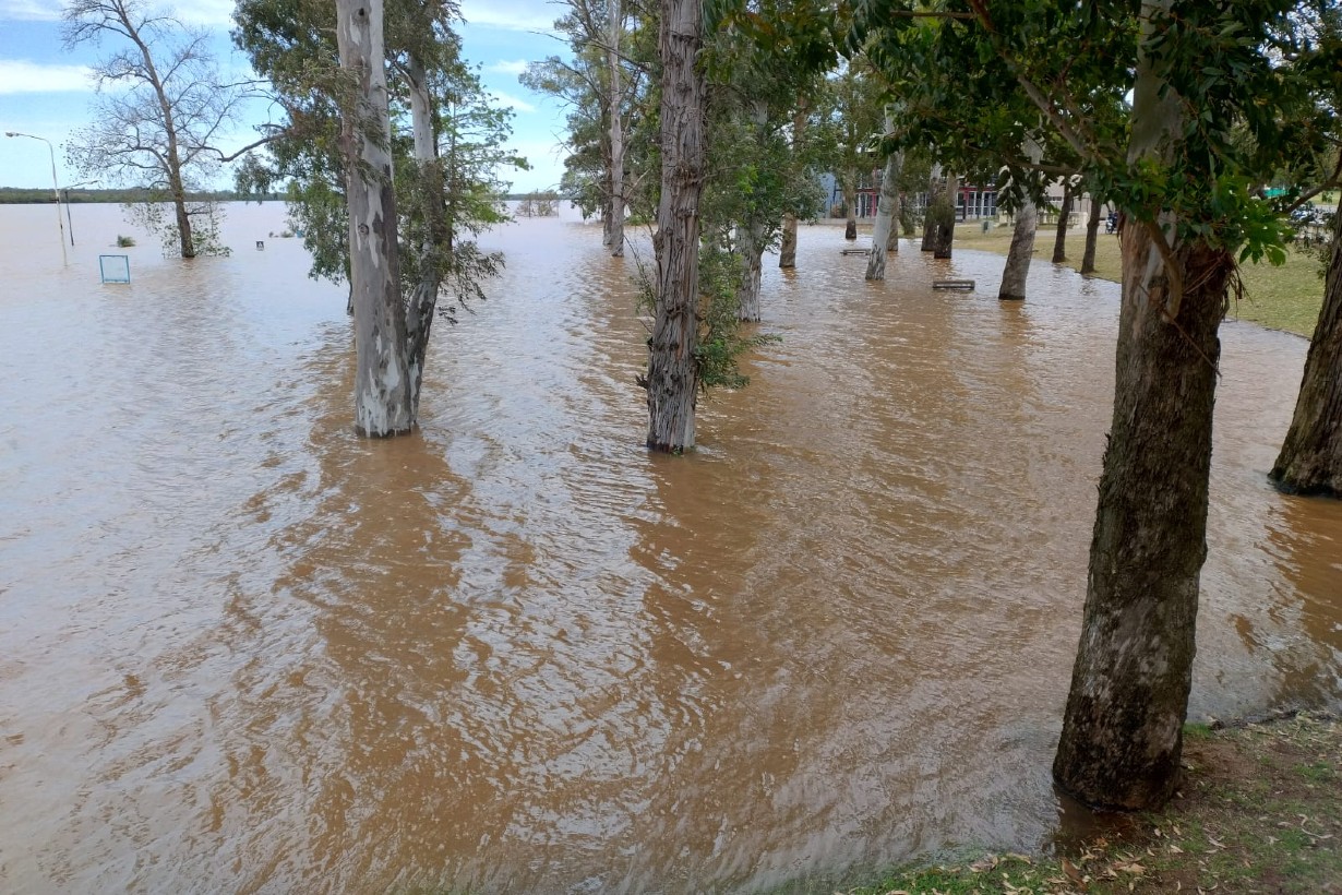 La zona baja del paseo está inundada