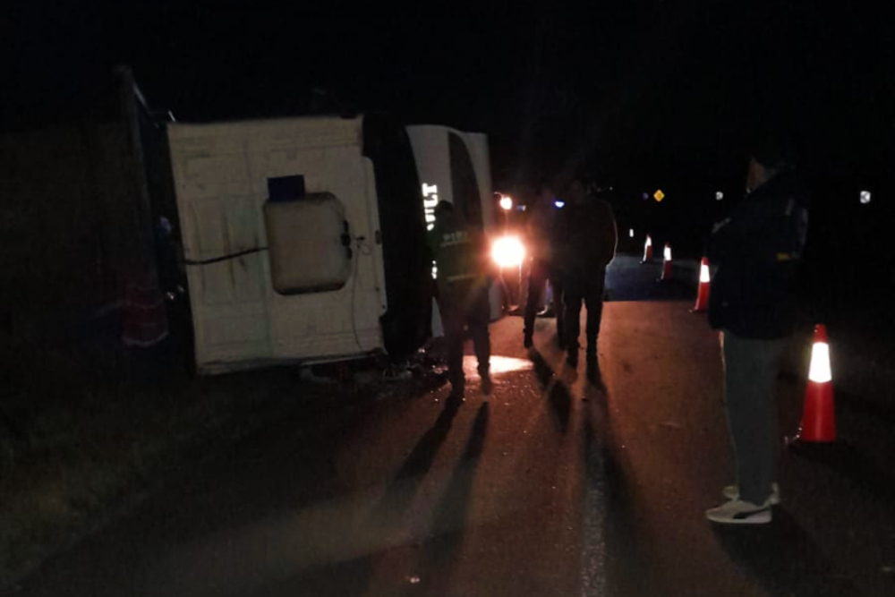 Así quedó el camión Renault que conducía el ubajayense.