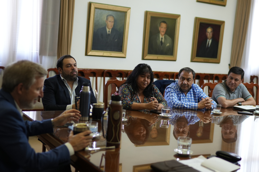 El gobernador y Troncoso recibieron a Miranda, Sanzberro, Conti, Silva, Oliva, Berthet y Domínguez.