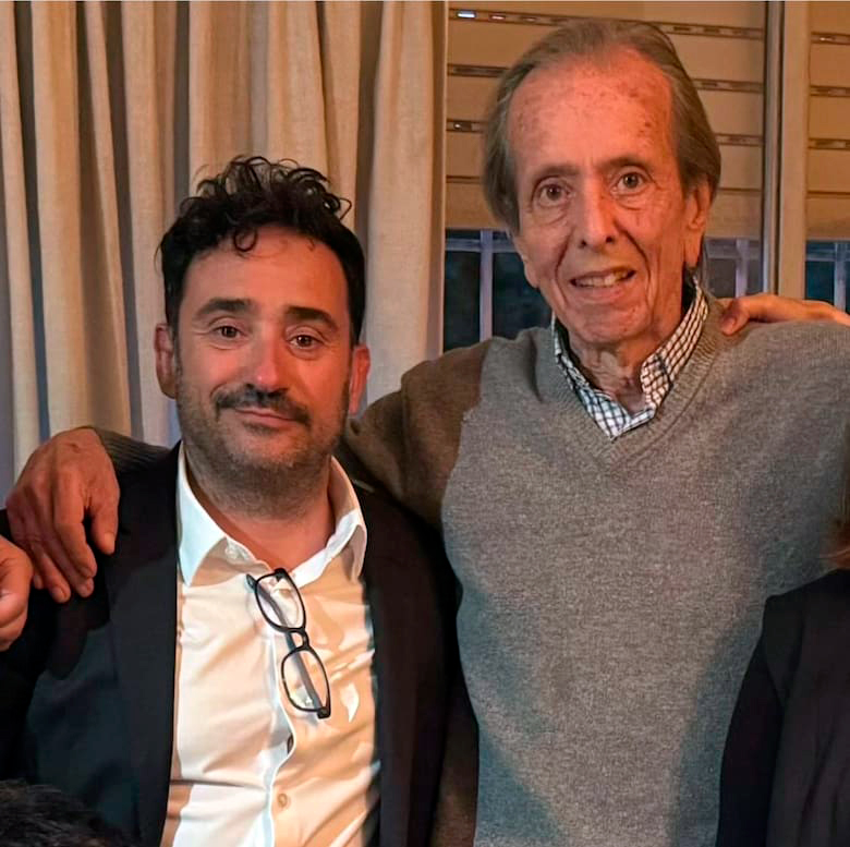 Juan Antonia Bayona en una de las últimas ocasiones que estuvo con Fernández Strauch.