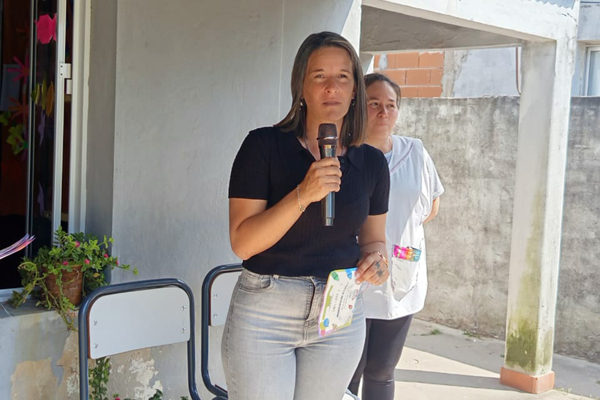 Acedo es docente y, antes de ser intendente, estuvo al frente del área de Desarrollo Social.