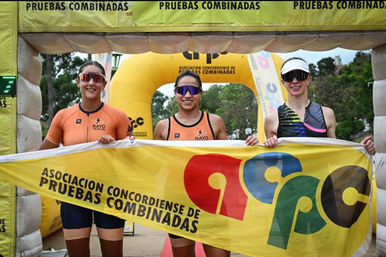 Así quedó el podio entre las damas con dos paceñas y una concordiense.