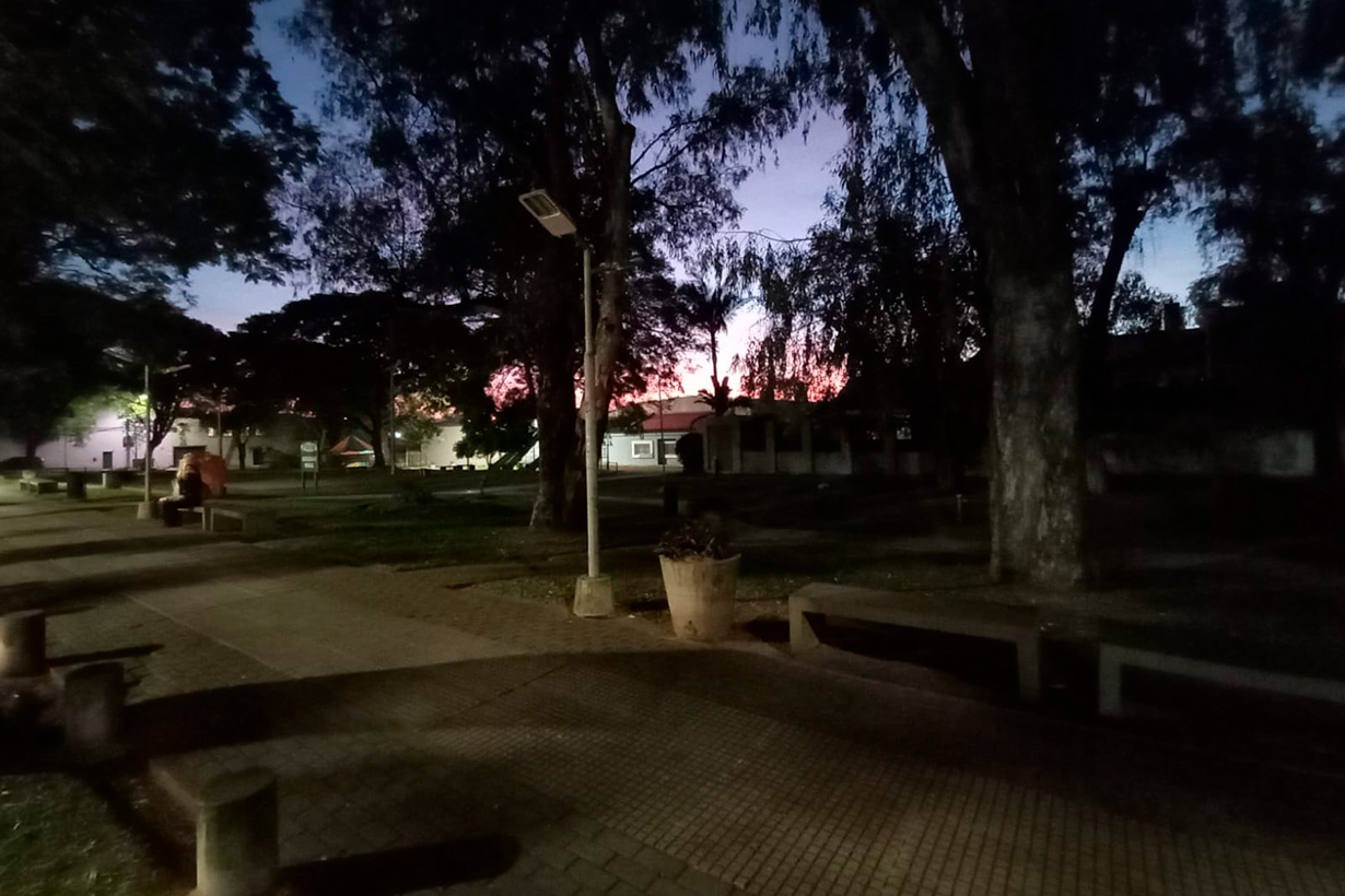 Vista de la plaza de sur a norte, a las 7:13 de este miércoles.