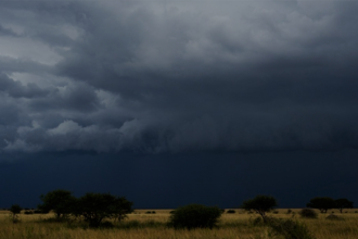 Alerta en toda la provincia por una noche de lluvias y tormentas intensas