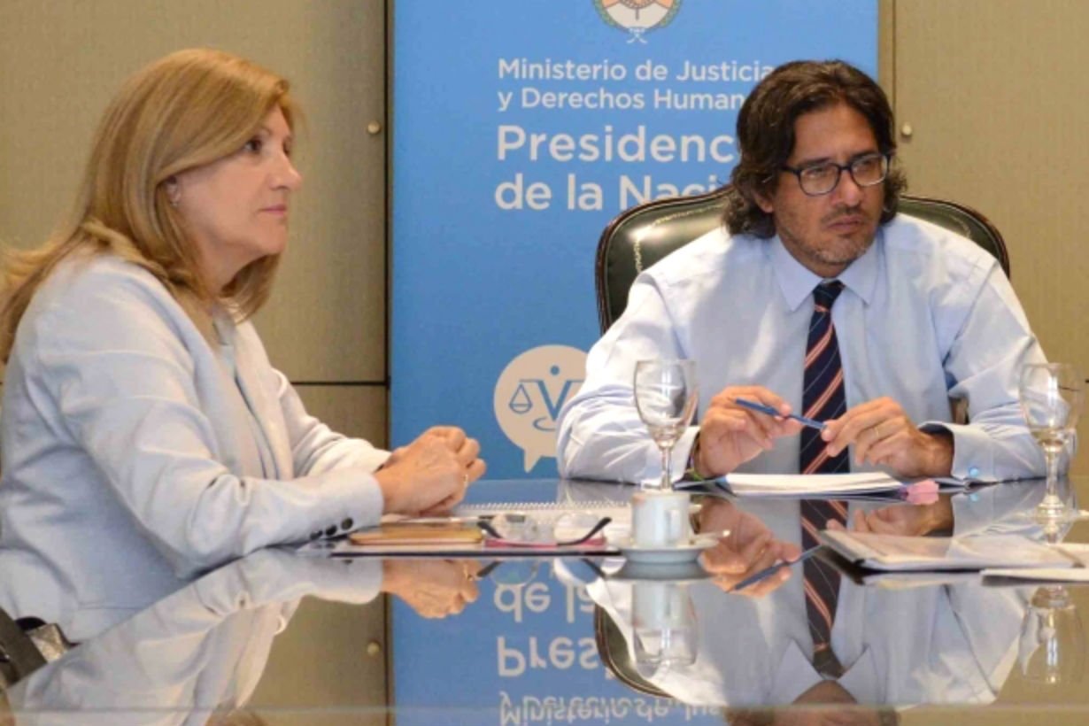 Romero, reunida con el ministro de Justicia.