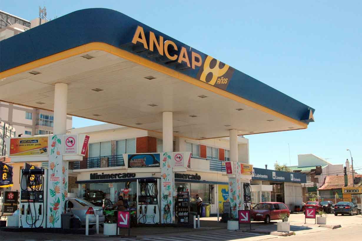Tras el fin de la guerra, Uruguay baja entre 5 y 7,6% los precios de naftas, gasoil y gas - Noticias - Elentrerios.com