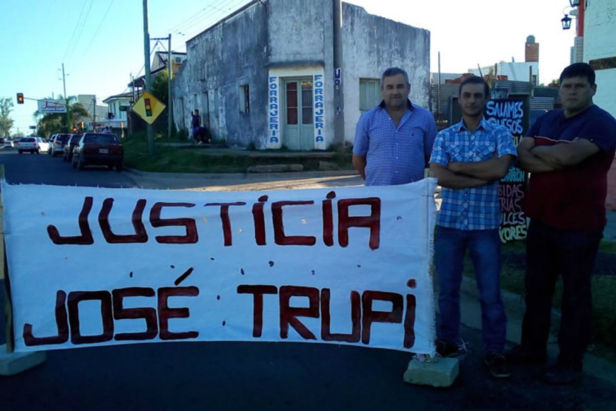 La protesta, este lunes en Villa Zorraquín.