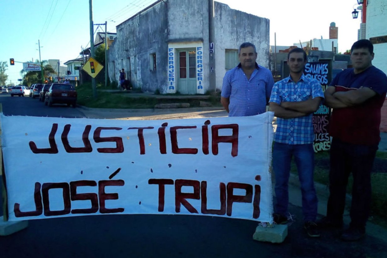 La protesta, este lunes en Villa Zorraquín.