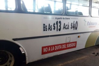 Al igual que en Paraná, en Concordia plotearon colectivos con carteles que anuncian boleto a $40