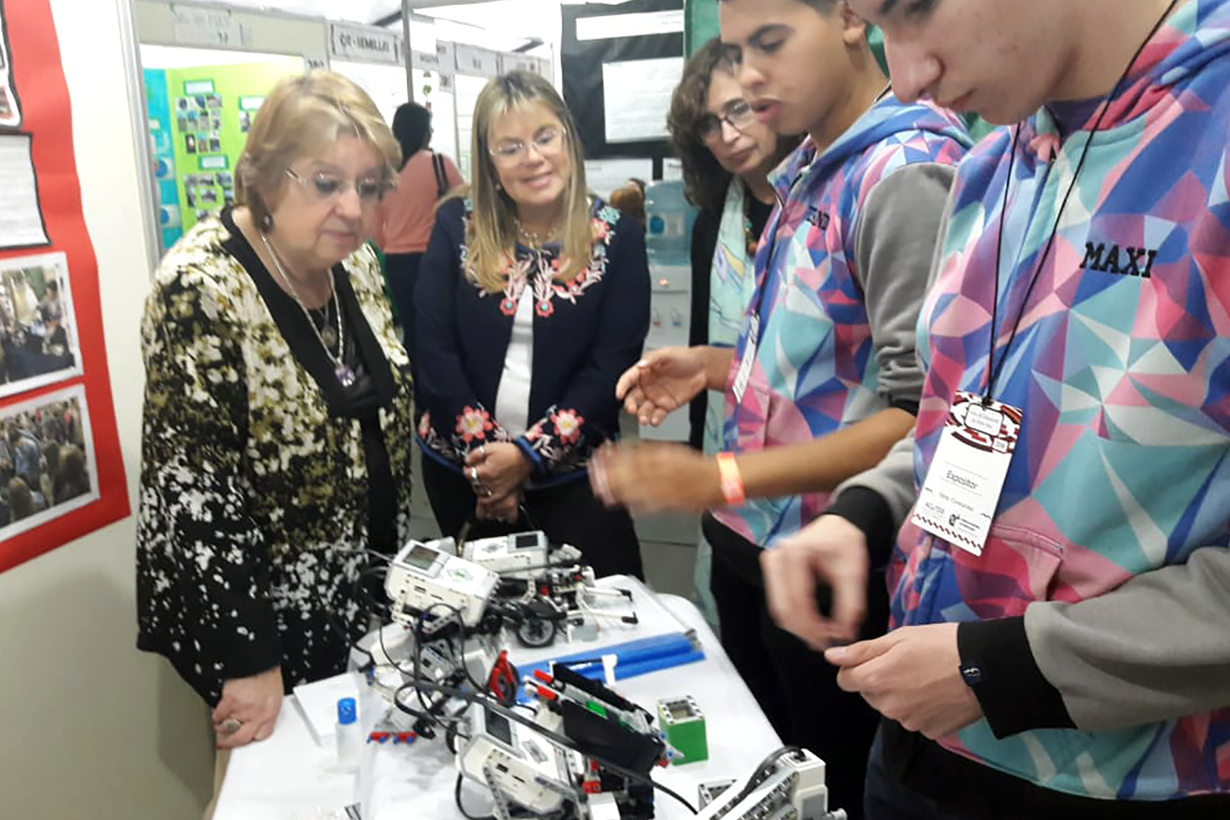 Cientos de estudiantes entrerrianos participan de la feria nacional de ...