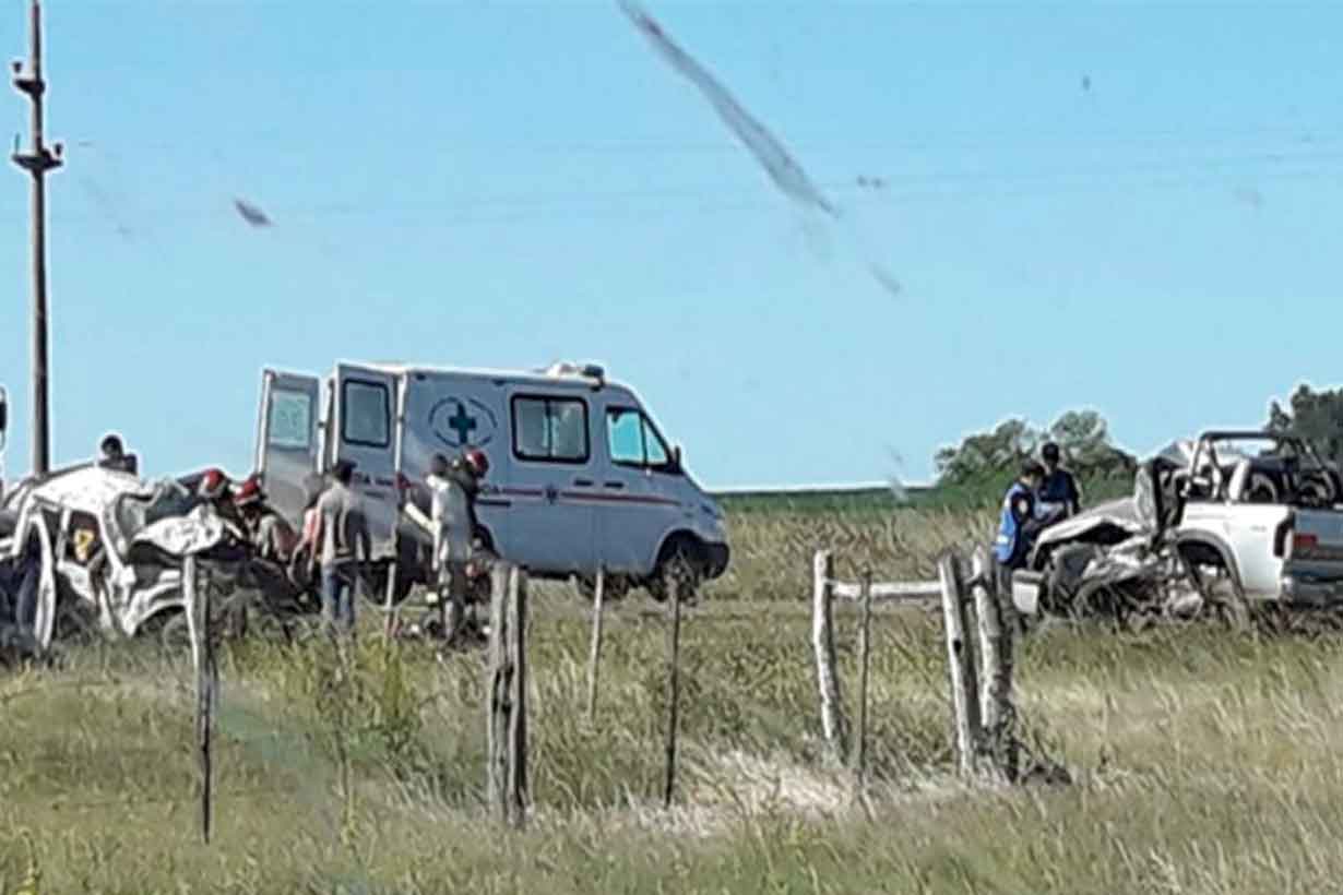 Choque de camionetas en Ruta 12 costó la vida de dos personas ...