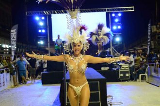 Una licenciada en comunicación es la nueva reina del Carnaval del País