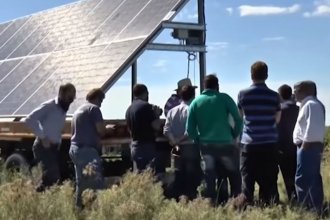 En una arrocera elisense, realizaron el primer ensayo experimental de riego con energía solar