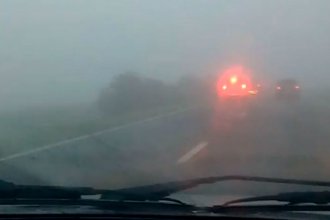 Prohibido pasar: por la niebla, cerraron el tránsito vehicular en el puente Victoria - Rosario