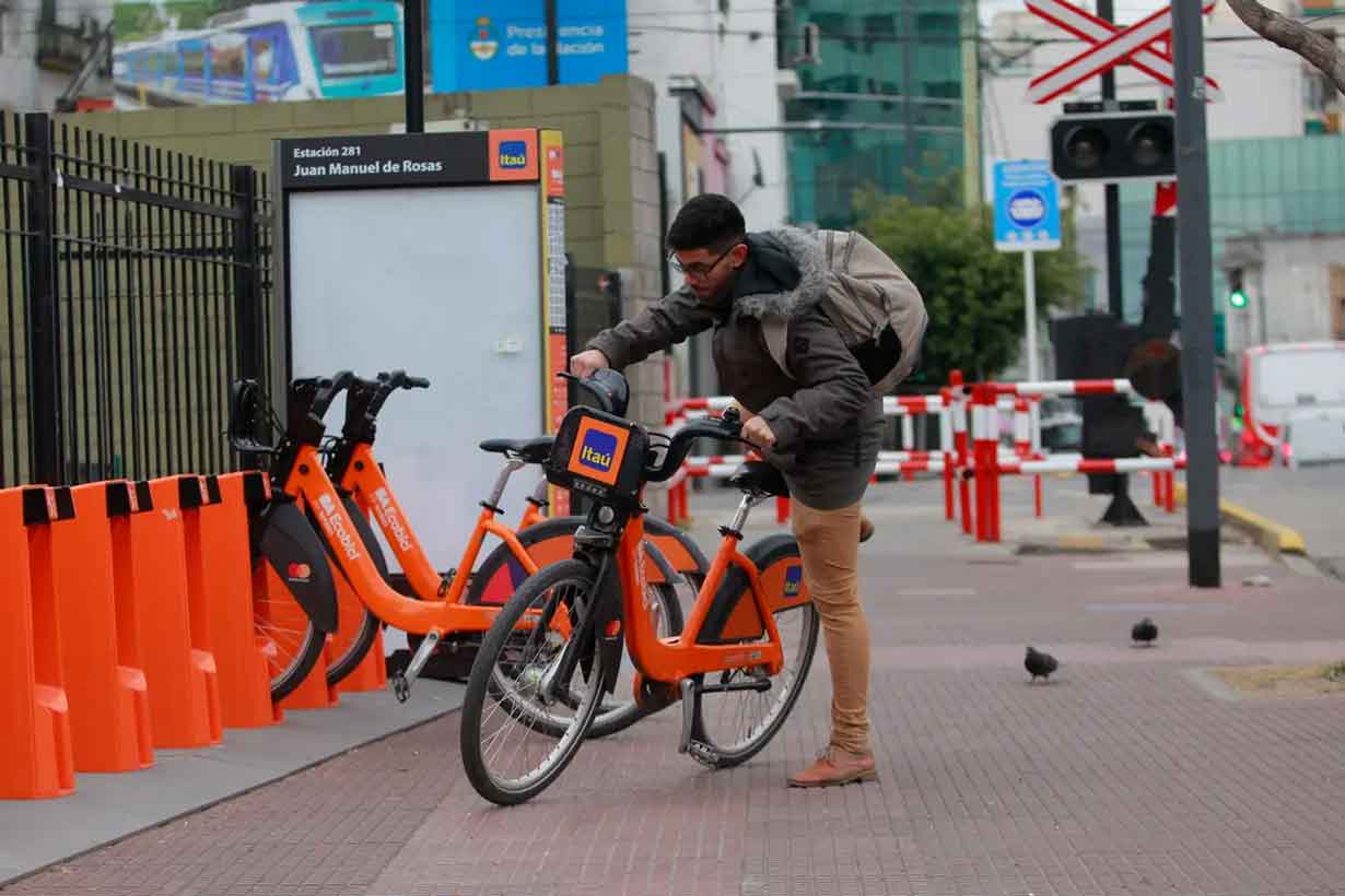 Una estaci n porte a de Ecobici vuelve a enfrentar a Rosas y