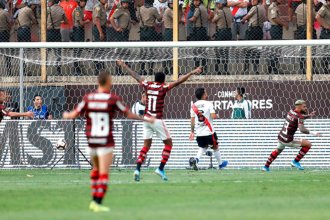 Increíble desenlace: en dos minutos Flamengo dio vuelta el partido y le arrebató la copa a River