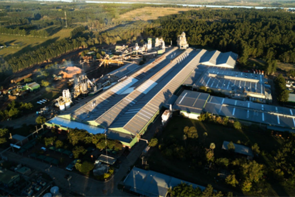 Imagen aérea de la planta de EGGER en Concordia.