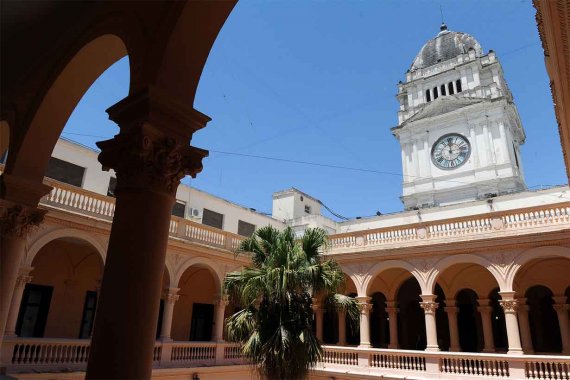 Provincia busca recuperar más de $20 millones pagados a empleados investigados por inasistencias