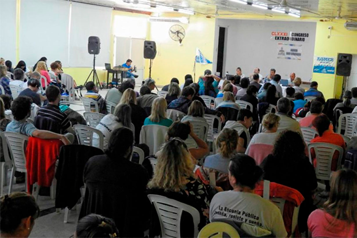 Un congreso de AGMER en San Salvador