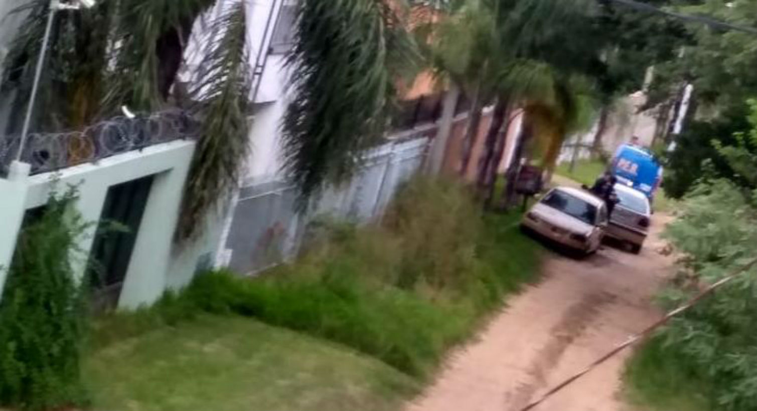 Encontraron maniatado a un ex policía en su casa y sospechan de un
