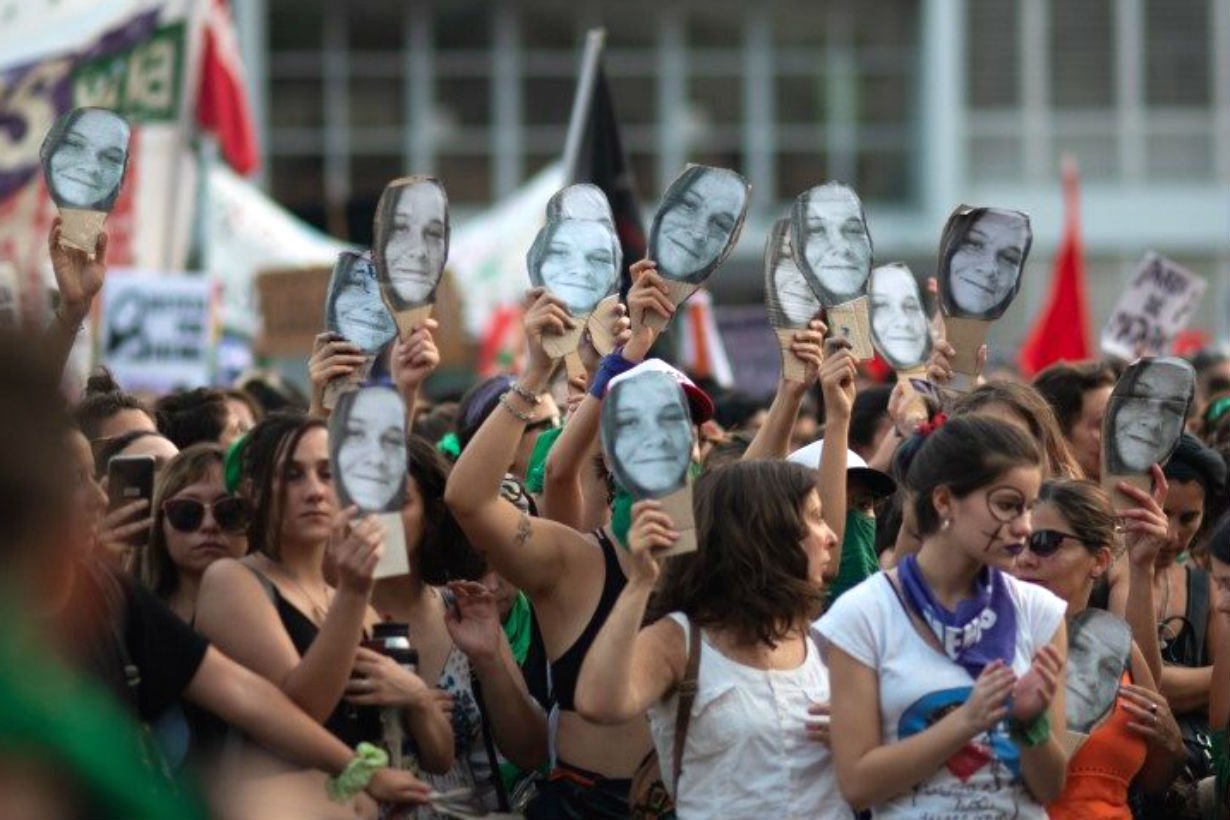 La imagen de una de las marchas en Paraná.