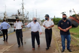 Personal de la Armada hará el mantenimiento de las 135 boyas de balizamiento sobre el río Uruguay