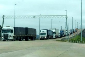 Aumenta la cantidad de camiones que cortan los pasos fronterizos en rechazo al pedido del hisopado negativo