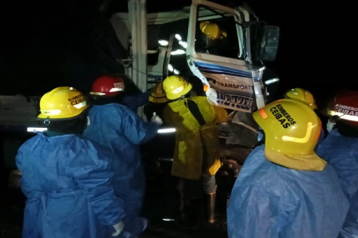 Chocaron dos camiones en Ruta Nacional 14: un camionero oriundo de San ...