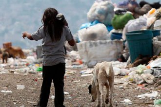 La mitad de los argentinos son pobres y 2 de cada 10 niños viven en la pobreza extrema