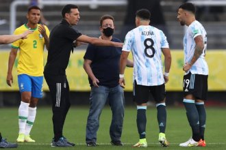 Escándalo en el Argentina-Brasil: funcionarios entraron a la cancha para deportar 4 jugadores