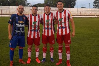 Atlético Paraná goleó en Concordia y dio un gran paso hacia la final de Litoral Sur