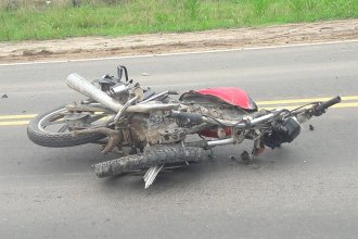 Se habría cruzado al carril contrario: precisiones del accidente en el que perdió la vida un motociclista