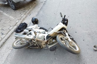 Integrante de Bomberos Voluntarios chocó en su motocicleta y sufrió graves heridas