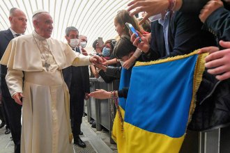 Lo que debiera hacer el papa Francisco frente a la invasión de Rusia a Ucrania, según un exdiputado provincial