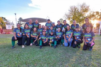 Softbol femenino: Renacidas compitieron en Villaguay