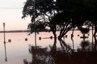 El Uruguay llegó al nivel de alerta en Corrientes y hay evacuados