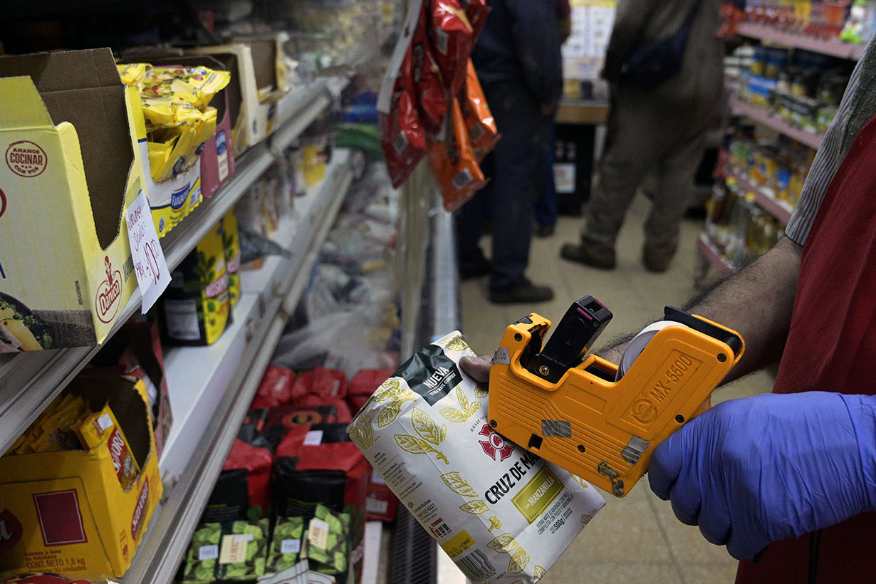 La inflación se aceleró al 2,8% en diciembre y cerró el año en 31,5% - Noticias - Elentrerios.com