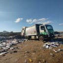 Un joven falleció al ser apretado por un camión de basura en el campo del Abasto