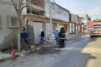 Bomberos debieron intervenir para neutralizar una fuga de gas en pleno centro de Gualeguaychú