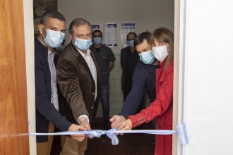 Velázquez inauguró un laboratorio de prótesis dentales en un hospital geriátrico