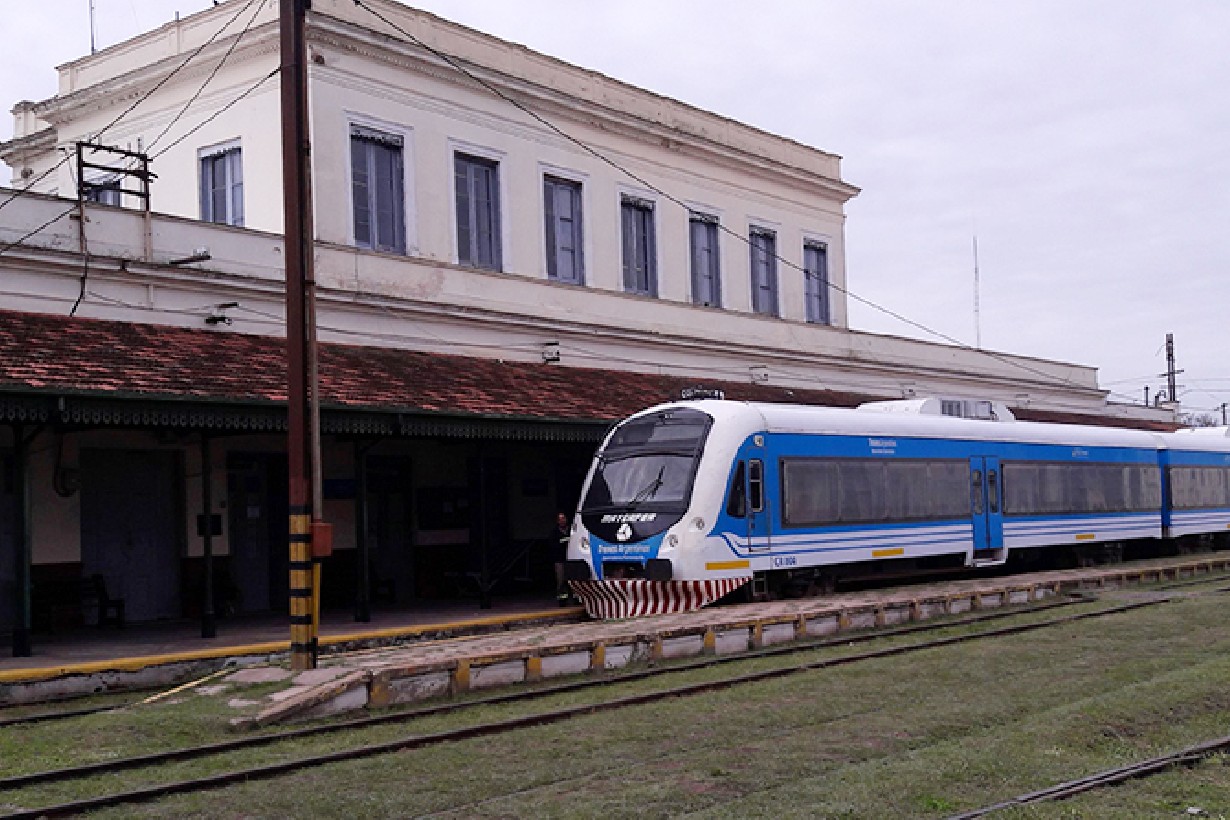 Tras d cadas el tren de pasajeros volvi a otra localidad y