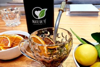 Yerba y mate de té “cien por ciento naturales”: la empresa que nació en un garaje y se prepara para exportar
