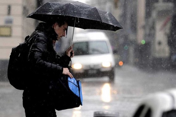 Diez departamentos están bajo alerta por tormentas. Prevén lluvias intensas y granizo