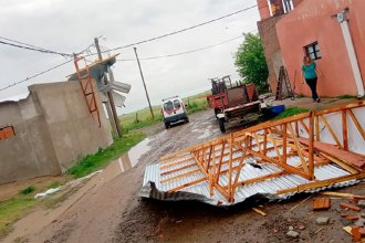 Localidad de la provincia sufrió destrozos y voladura de techos por el temporal